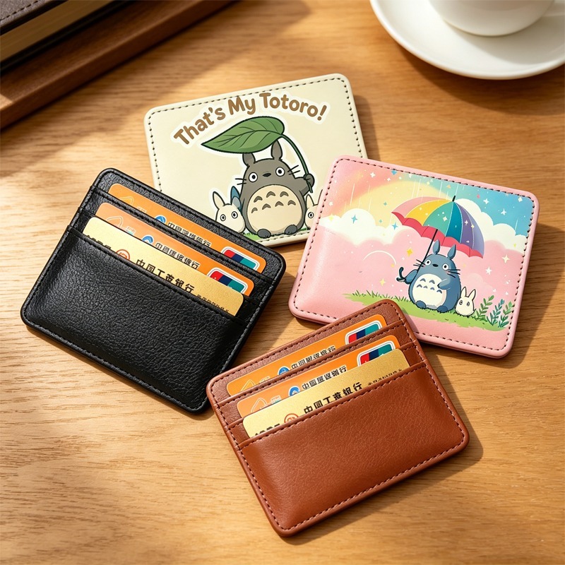 Totoro Cute Slim ID and Bank C - Card Top Loader recension och pris